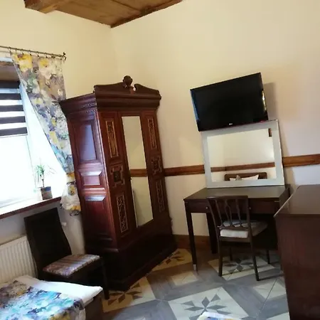 Dworek Krasickiego Homestay *